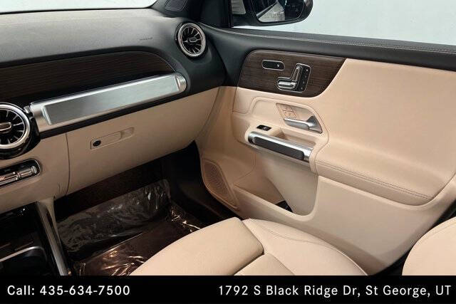 2025 Mercedes-Benz GLB GLB 250 4MATIC