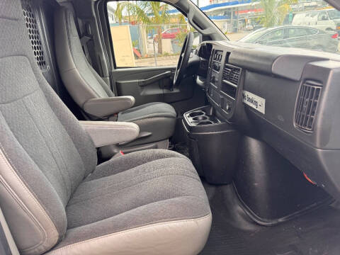 2019 Chevrolet Express 2500