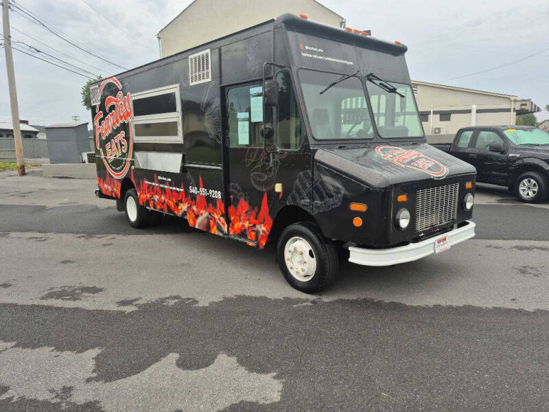2001 Freightliner MT55 Chassis