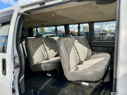 2013 Chevrolet Express LT 3500
