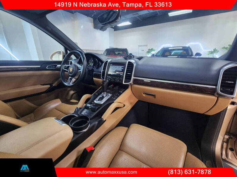 2016 Porsche Cayenne S E-Hybrid