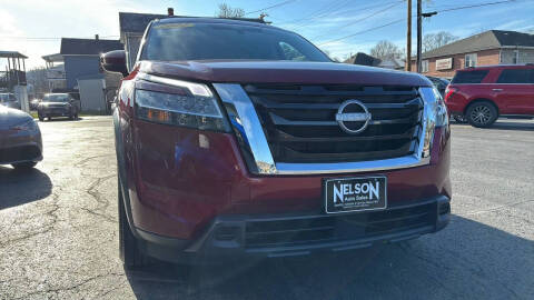 2022 Nissan Pathfinder SV