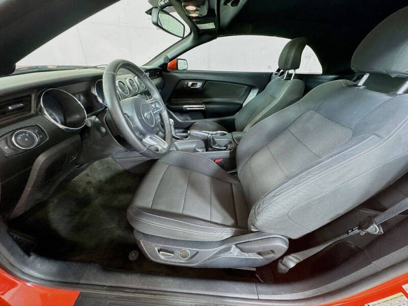 2015 Ford Mustang V6