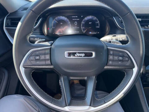 2023 Jeep Grand Cherokee L Laredo