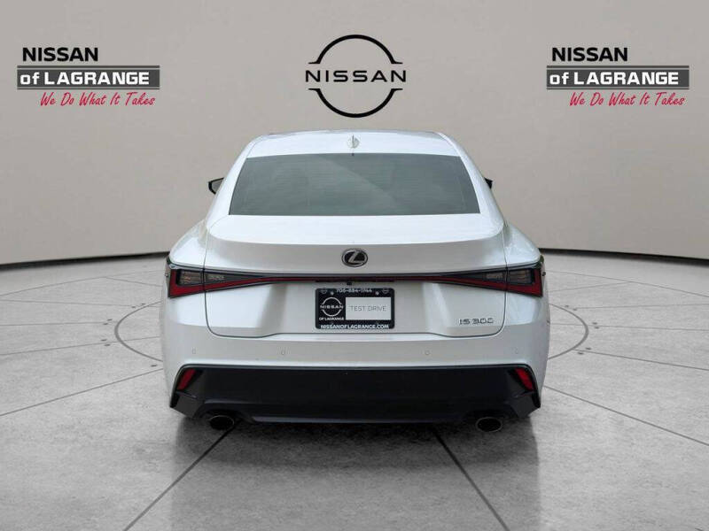 2023 Lexus IS 300