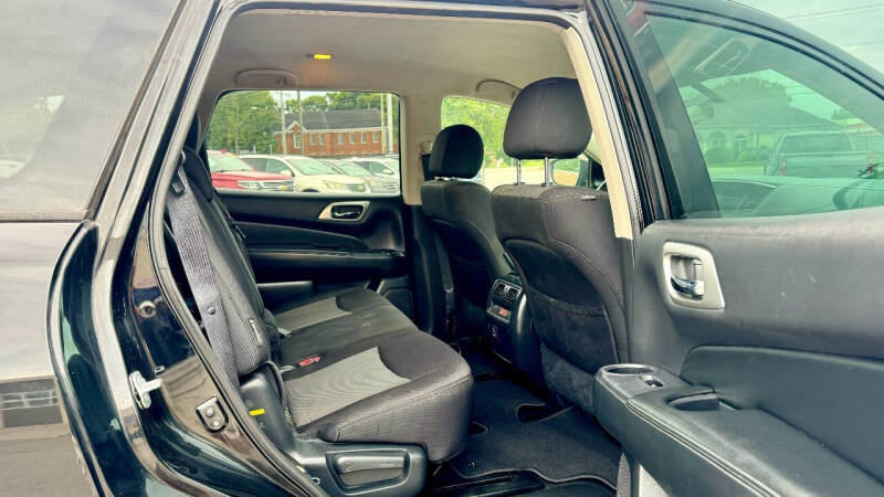 2018 Nissan Pathfinder S