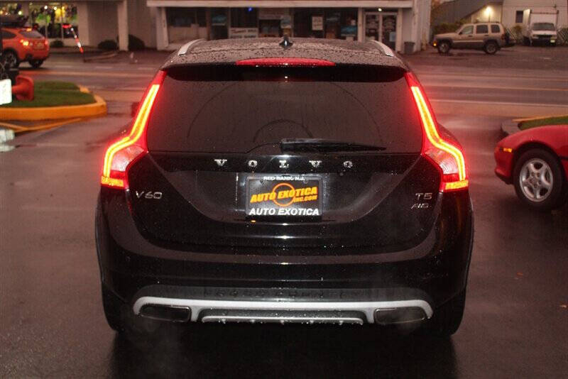 2018 Volvo V60 Cross Country T5 Premier