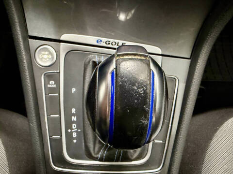 2016 Volkswagen e-Golf SE
