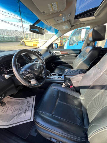 2013 Nissan Pathfinder Platinum