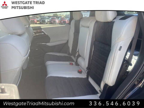 2025 Mitsubishi Outlander SE