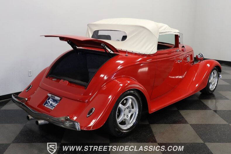 1934 Ford Cabriolet