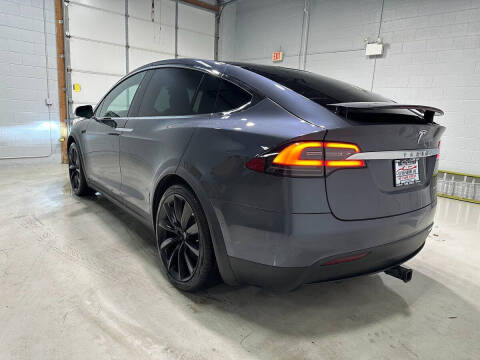 2019 Tesla Model X Standard Range