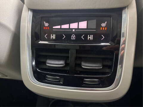 2020 Volvo XC90 T6 Inscription 6-Passenger
