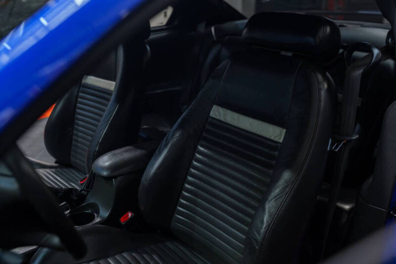 2004 Ford Mustang Mach 1 Premium