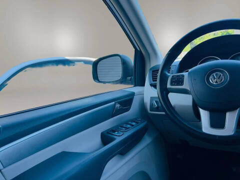 2014 Volkswagen Routan