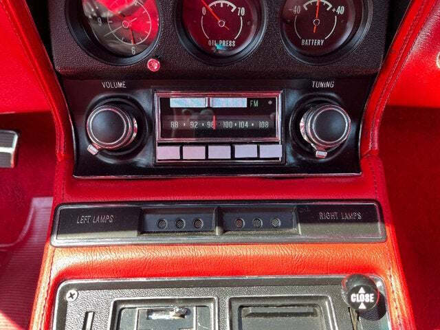 1971 Chevrolet Corvette 38