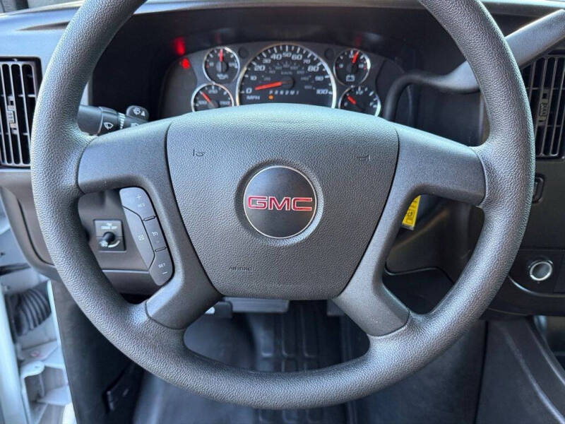 2024 GMC Savana 2500