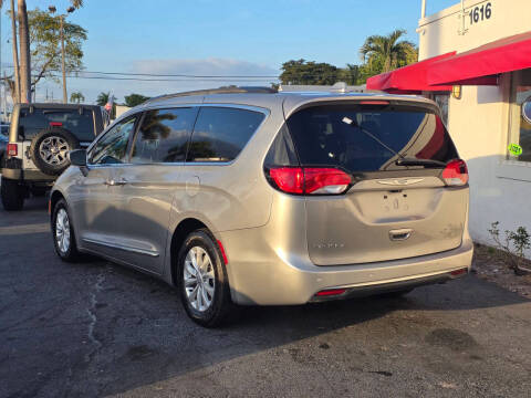 2017 Chrysler Pacifica