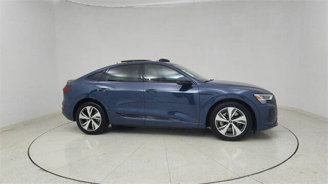 2024 Audi Q8 Sportback e-tron quattro Premium S line