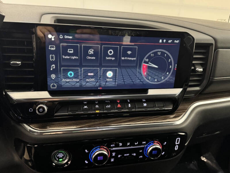 2024 GMC Sierra 1500 Elevation Standard