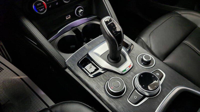 2022 Alfa Romeo Stelvio Sprint