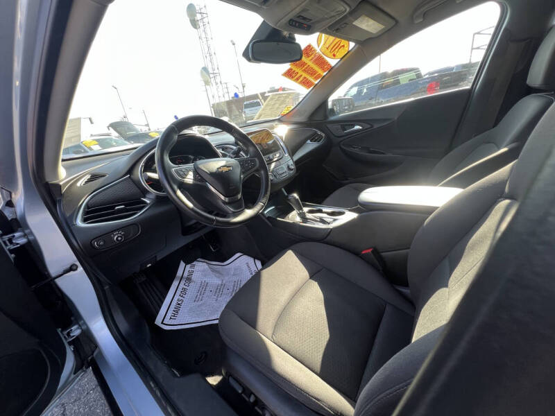 2017 Chevrolet Malibu LT