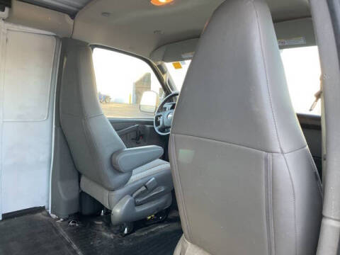 2022 Chevrolet Express 2500