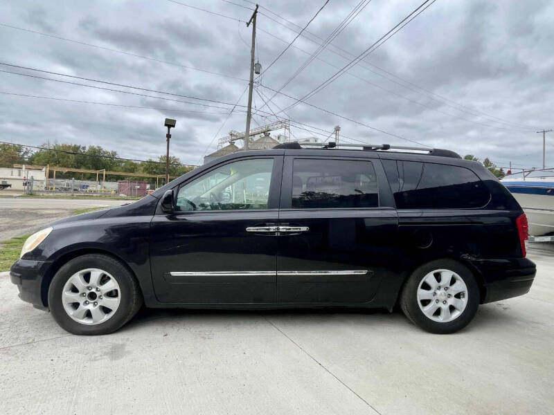 2007 Hyundai Entourage Limited