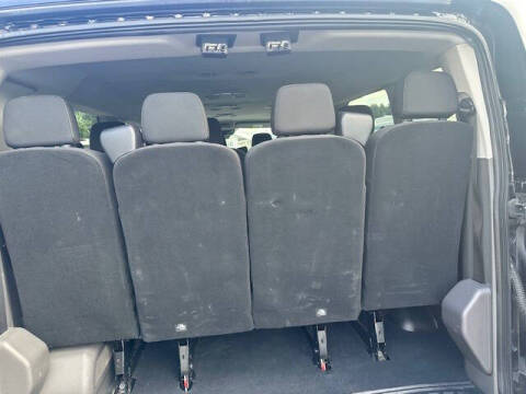 2023 Ford Transit 350 XLT