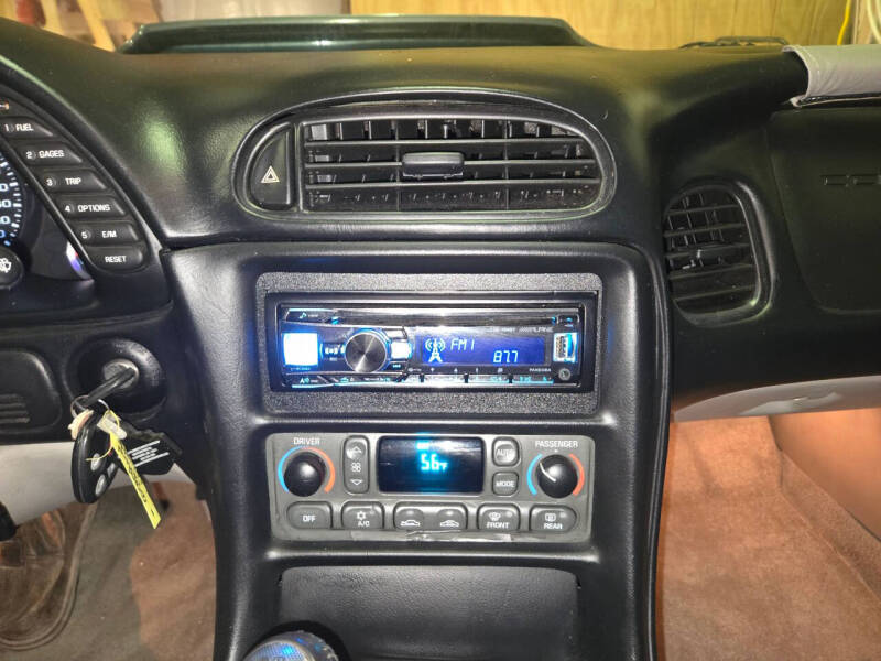 2004 Chevrolet Corvette