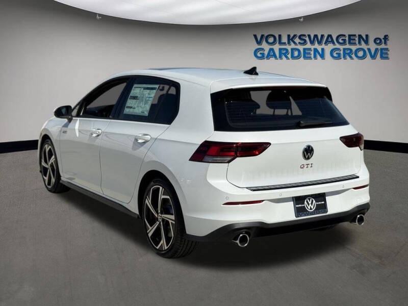 2026 Volkswagen Golf GTI SE