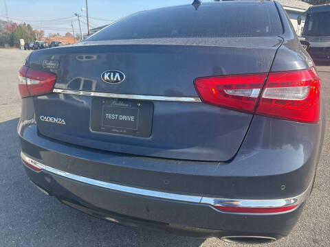 2015 Kia Cadenza Limited