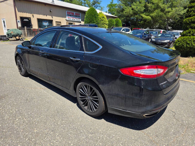 2016 Ford Fusion SE