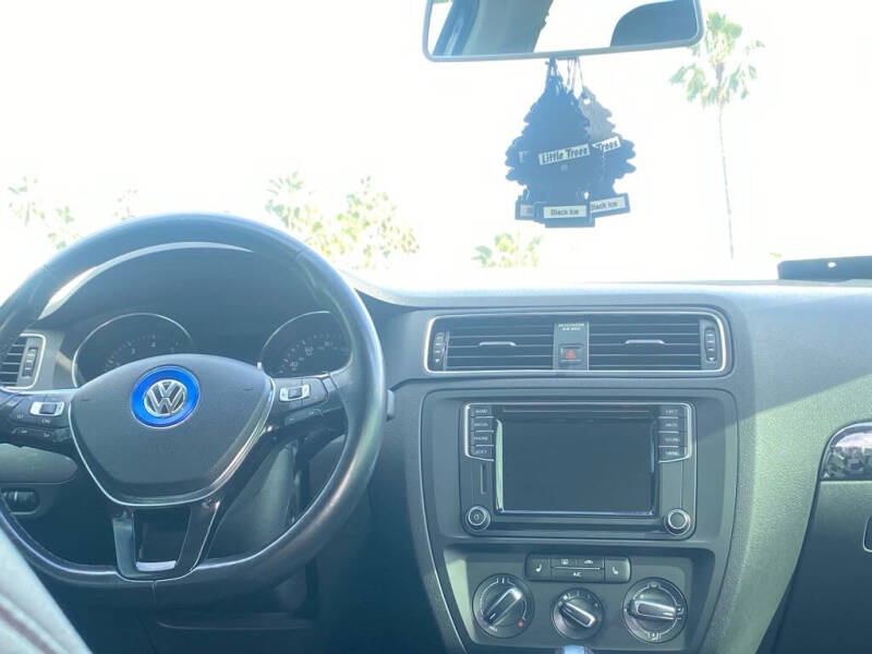 2016 Volkswagen Jetta