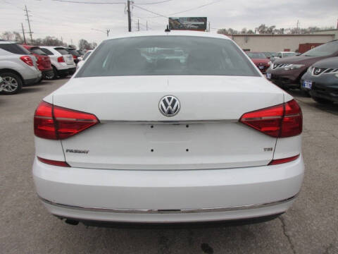 2016 Volkswagen Passat 1.8T S