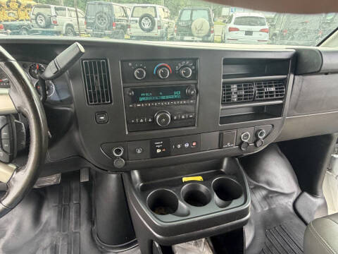 2017 Chevrolet Express 2500