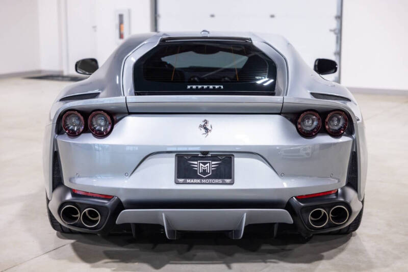2019 Ferrari 812 Superfast