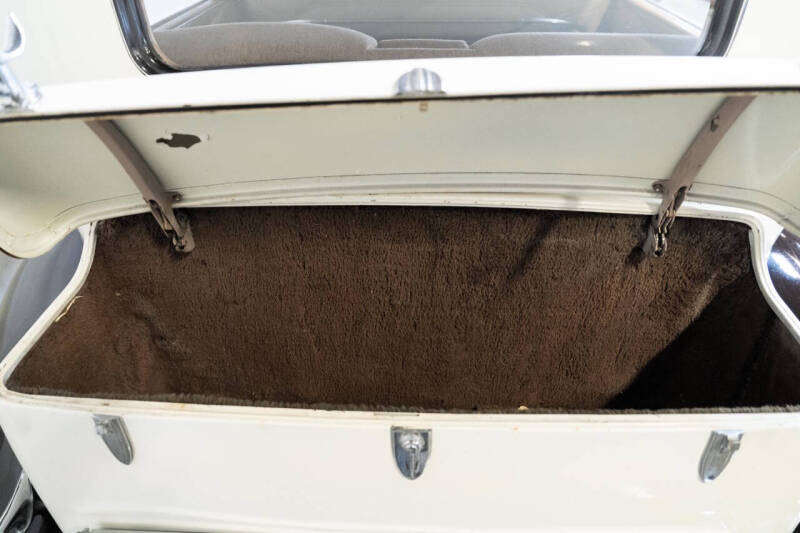 1932 Cadillac Series 370B