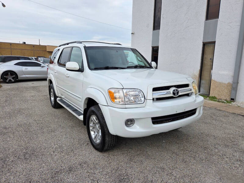 2006 Toyota Sequoia Limited's photo
