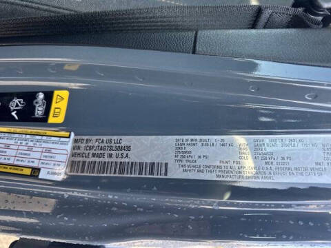 2025 Jeep Gladiator NightHawk