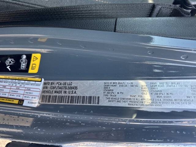 2025 Jeep Gladiator NightHawk