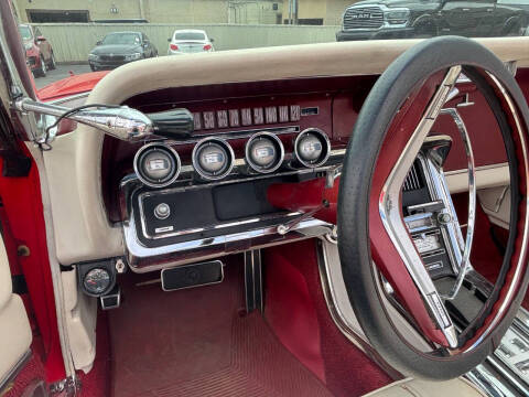 1966 Ford Thunderbird