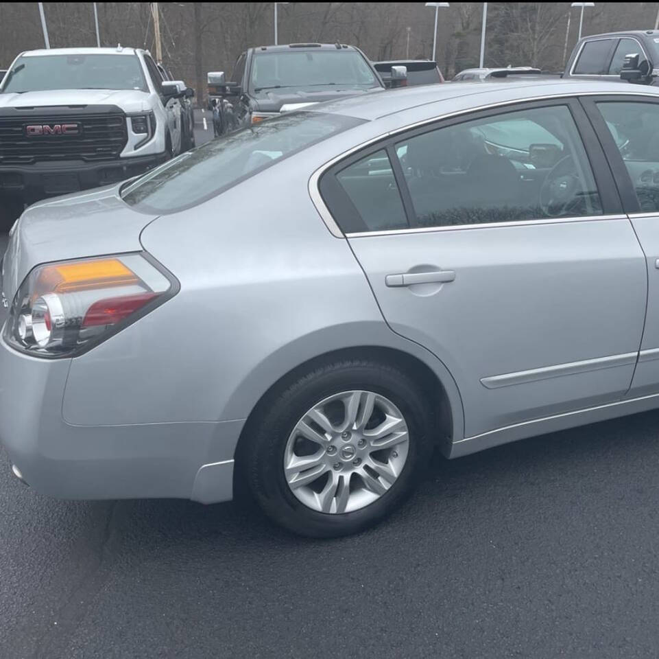 2011 Nissan Altima for sale at H and A Auto LLC in Waterbury, CT