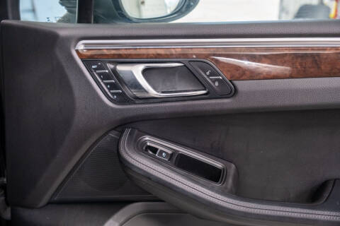 2017 Porsche Macan S