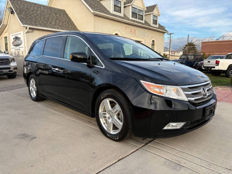 2012 Honda Odyssey Touring's photo