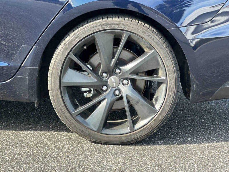 2023 Genesis G70