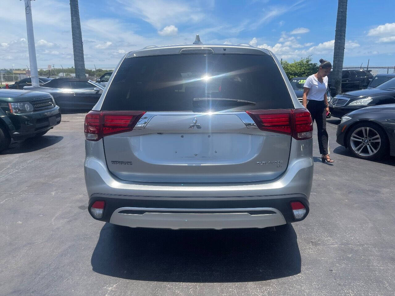 2019 Mitsubishi Outlander SUV / Crossover - $14,900