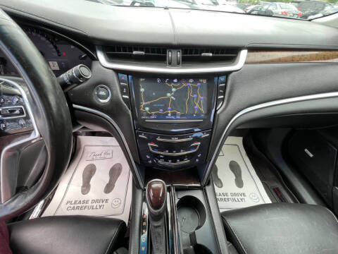 2013 Cadillac XTS Luxury Collection