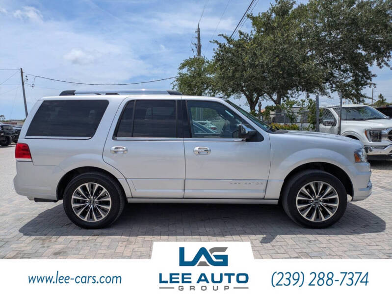 2017 Lincoln Navigator Select