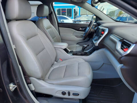 2017 GMC Acadia SLT-1